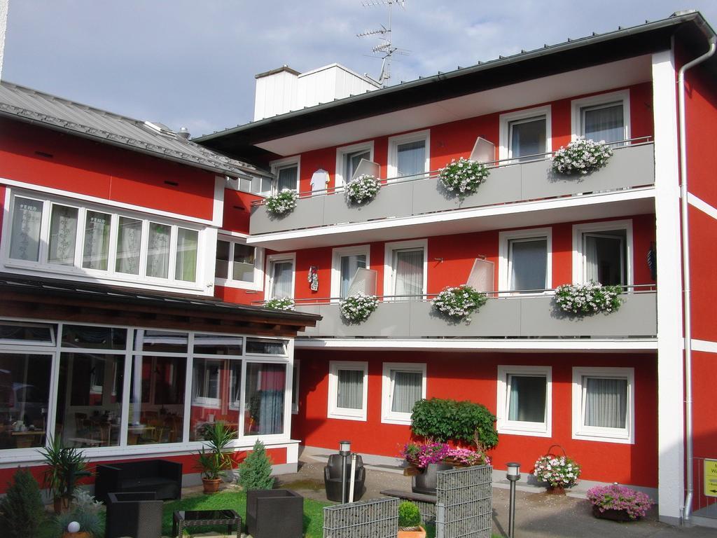 Haus Hildegard Hotel Bad Fussing Exterior photo